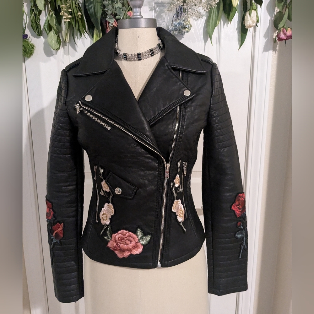 Outerwear Black Leather Flower Patch Biker Jacket US 4 Cotton:on